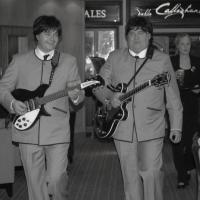 Blue beatles duo 2 (black & white)